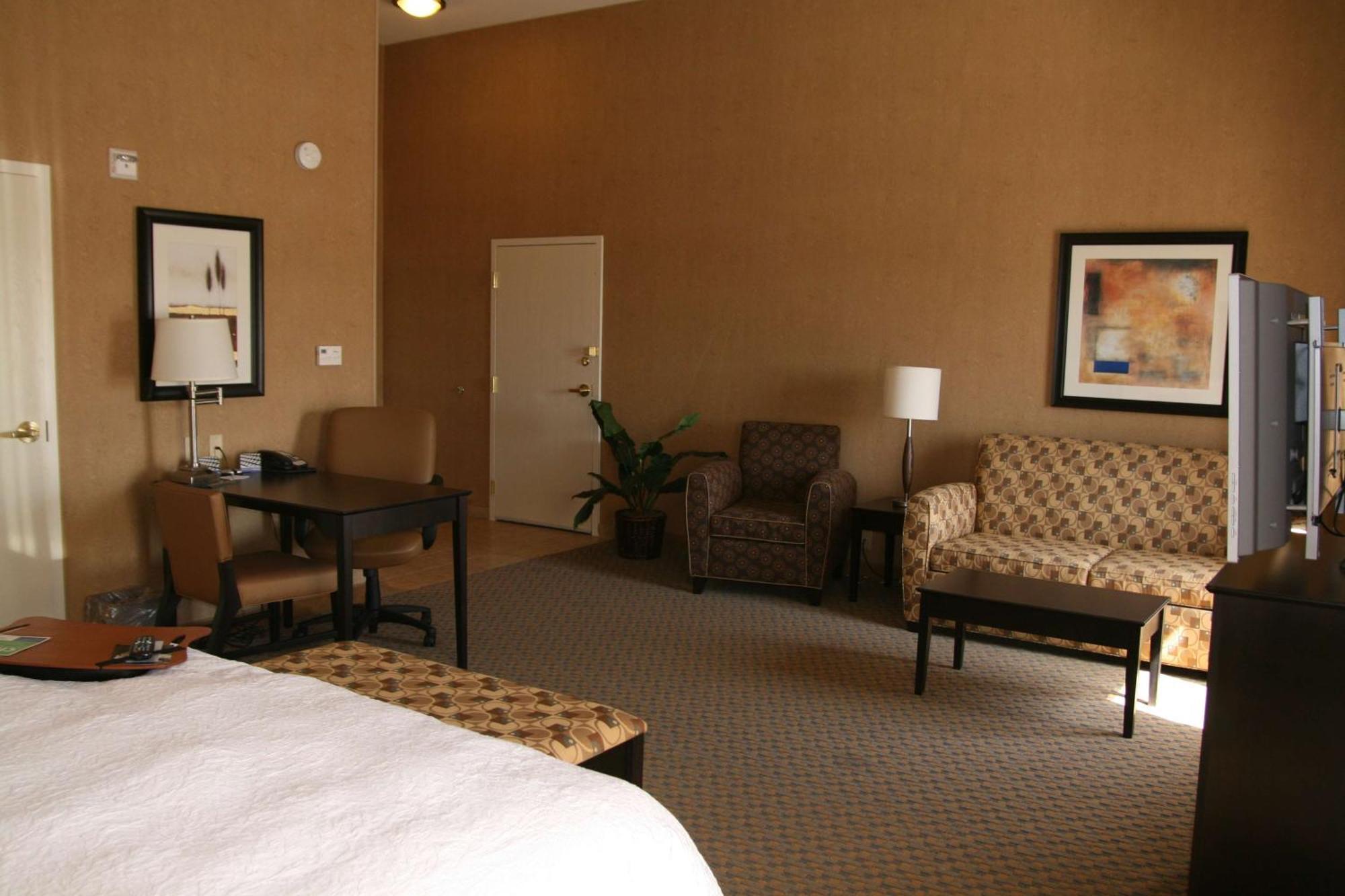 Hampton Inn And Suites Barstow Bagian luar foto