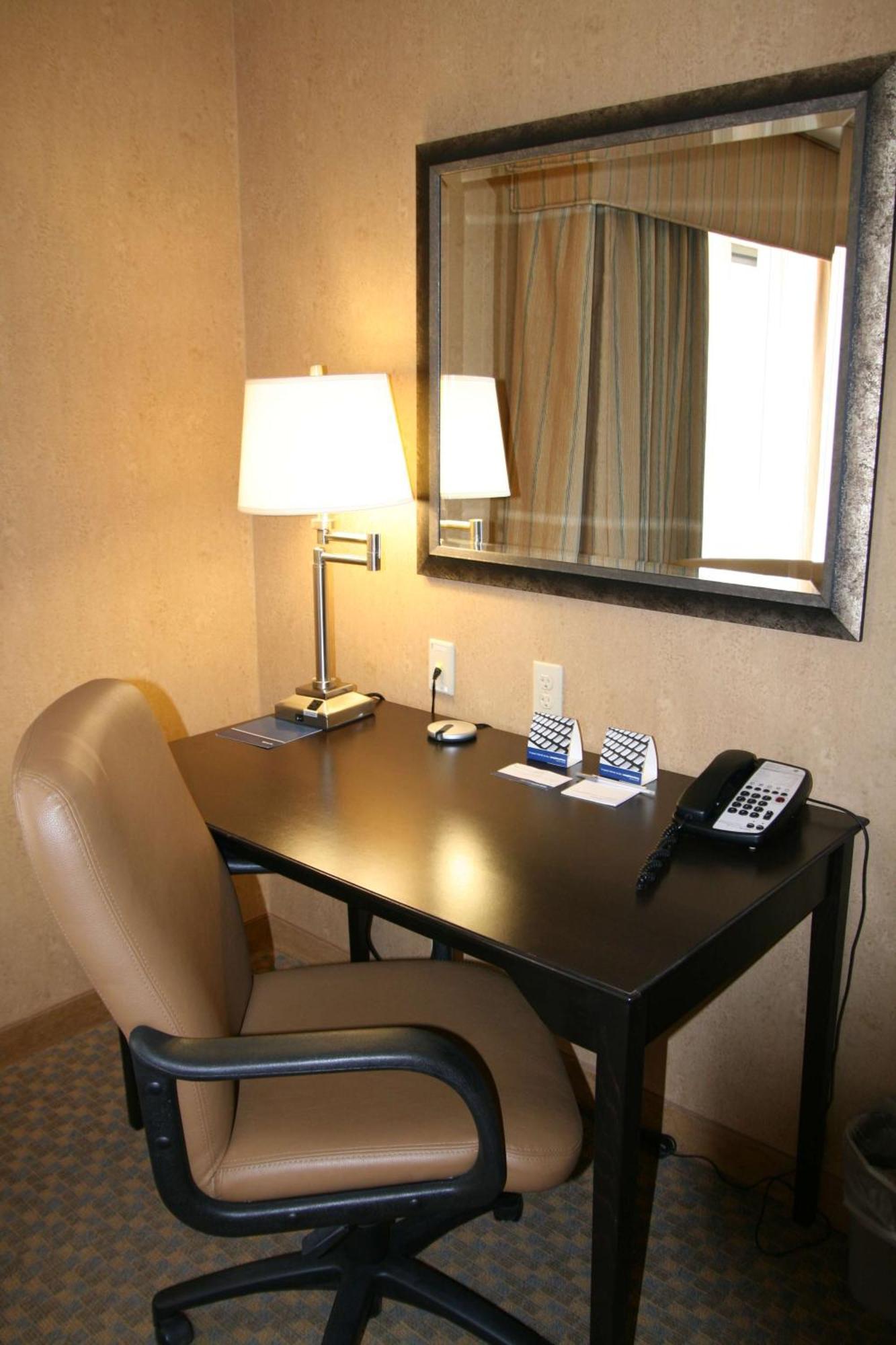 Hampton Inn And Suites Barstow Bagian luar foto