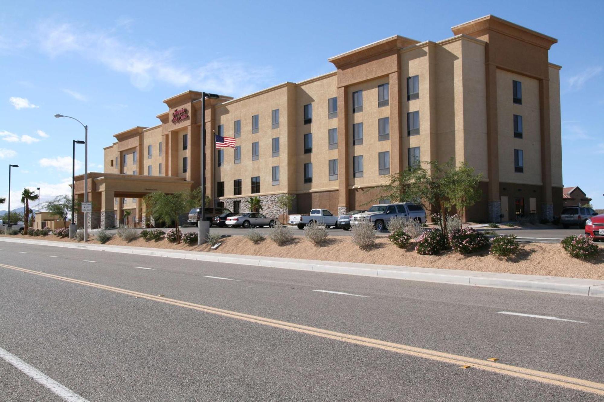 Hampton Inn And Suites Barstow Bagian luar foto
